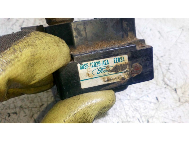 Recambio de bobina encendido para ford escort berl./turnier 1.6 16v cat referencia OEM IAM 88SF12029A2A  