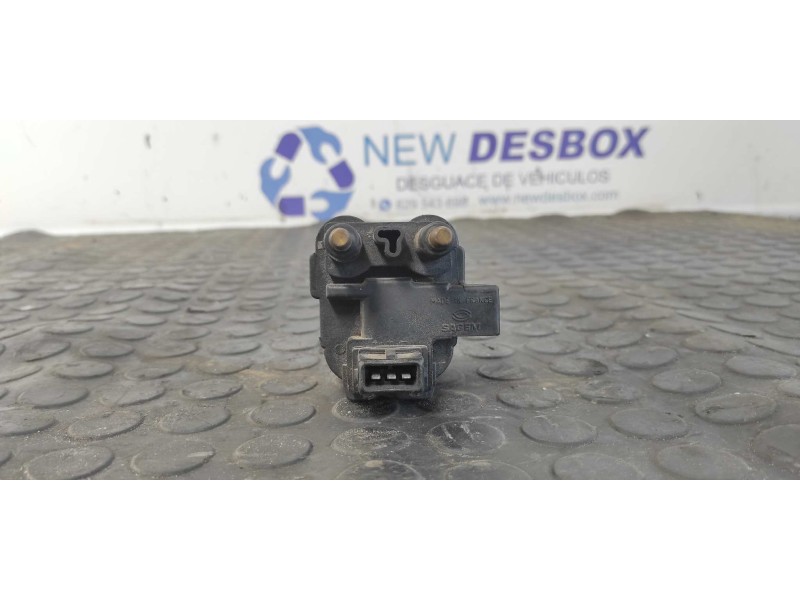 Recambio de bobina encendido para renault megane i berlina hatchback (ba0) 1.6 referencia OEM IAM 2526111A  