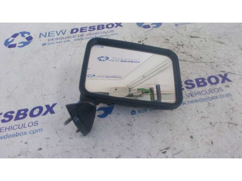 Recambio de retrovisor derecho para volkswagen golf i (171/173) 1.1 referencia OEM IAM 17176  