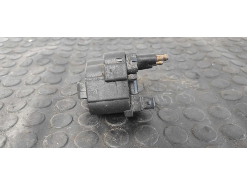 Recambio de bobina encendido para renault megane i berlina hatchback (ba0) 1.6 referencia OEM IAM 2526111A  