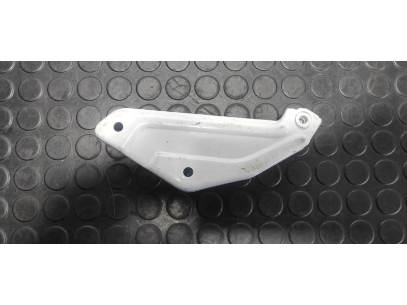Recambio de soporte / guia puerta corredera intermedio para renault kangoo authentique referencia OEM IAM 947754  