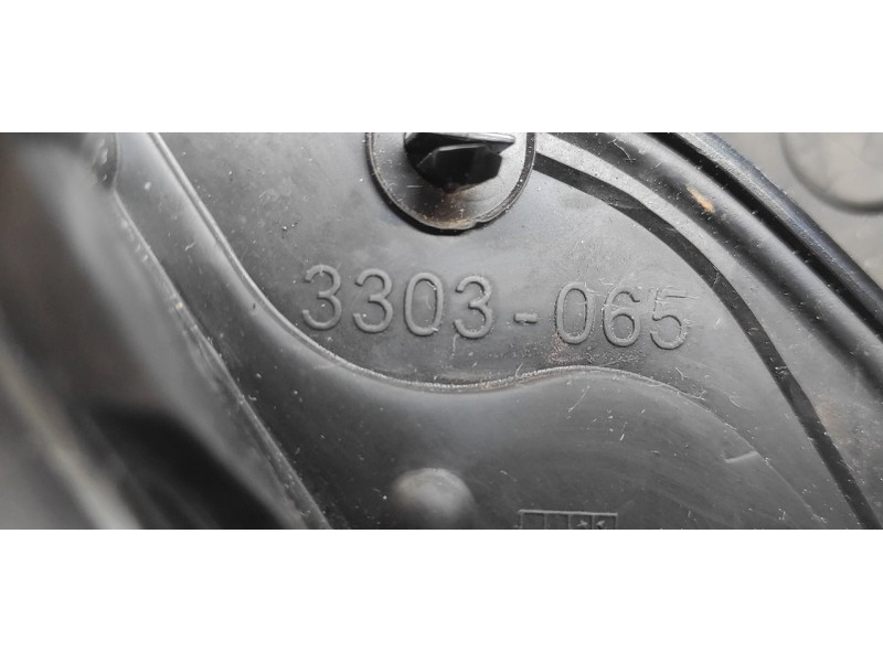 Recambio de retrovisor izquierdo para land rover range rover sport autobiography limited edition referencia OEM IAM 3303065  