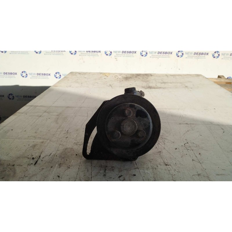 Recambio de bomba direccion para nissan trade 3.0 diesel referencia OEM IAM 7681955174  