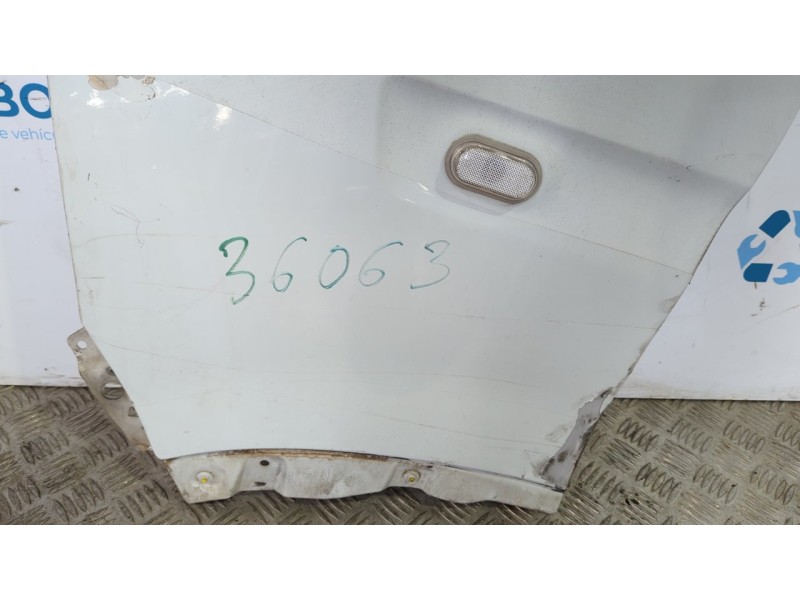 Recambio de aleta delantera izquierda para nissan interstar mod. 04 (x70) 2.5 dci diesel cat referencia OEM IAM   