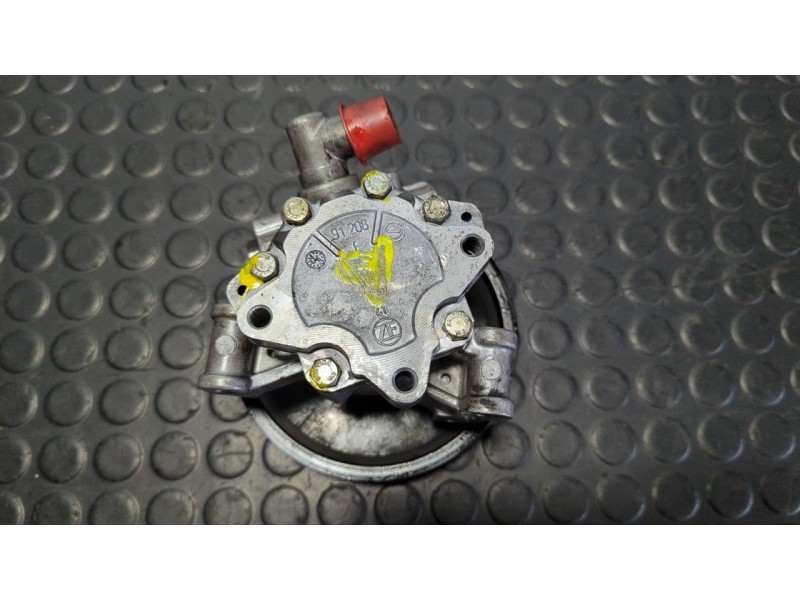 Recambio de bomba direccion para mercedes-benz clase c (w203) berlina 200 cdi (203.004) referencia OEM IAM A6112300115  