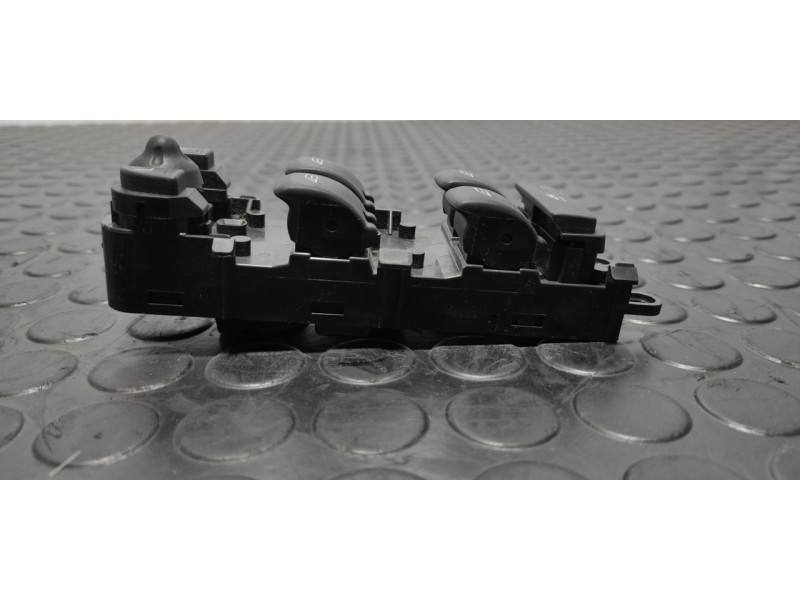 Recambio de mando elevalunas delantero izquierdo para land rover range rover sport autobiography limited edition referencia OEM 