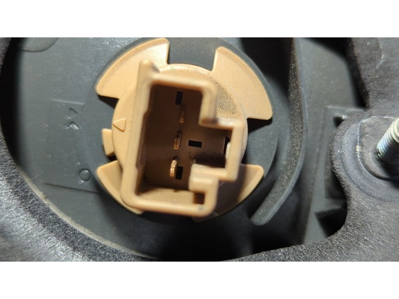 Recambio de piloto trasero izquierdo para mazda 6 berlina (gg) 1.8 active (4-ptas.) referencia OEM IAM 22061971  
