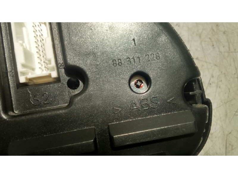 Recambio de cuadro instrumentos para bmw serie 5 berlina (e39) 2.5 24v turbodiesel cat referencia OEM IAM 88311228  
