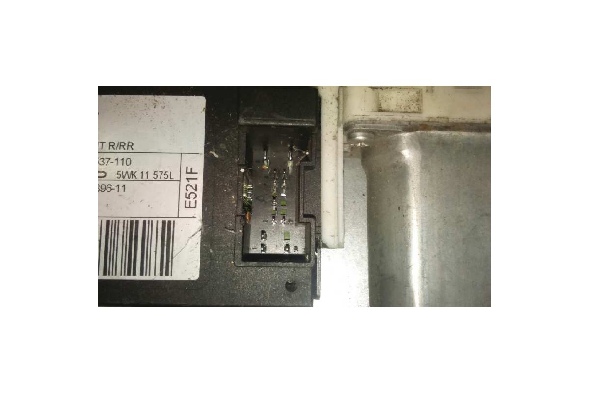 Recambio de motor elevalunas trasero derecho para ford focus c-max (cap) 1.6 tdci cat referencia OEM IAM   