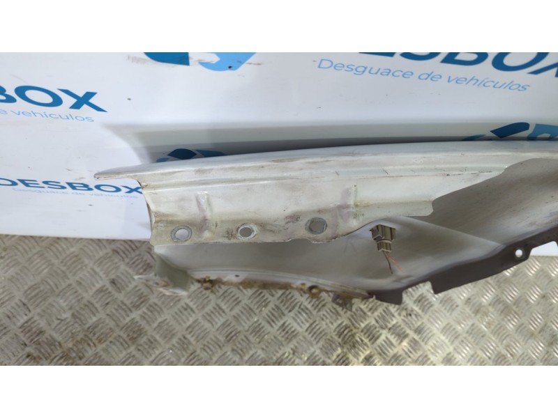 Recambio de aleta delantera derecha para nissan interstar mod. 04 (x70) 2.5 dci diesel cat referencia OEM IAM   