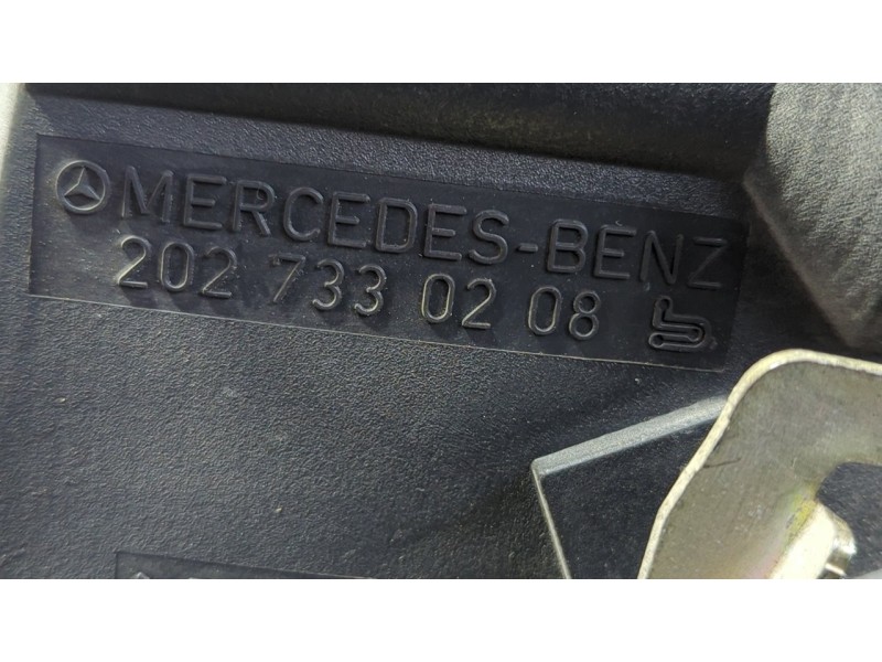 Recambio de cerradura puerta trasera derecha para mercedes-benz clase e (w210) berlina 3.2 v6 18v cat referencia OEM IAM 2027330