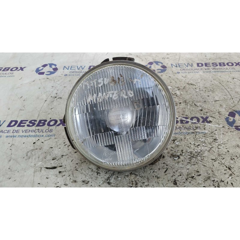 Recambio de faro derecho para mitsubishi montero (l040) 2.5 turbodiesel referencia OEM IAM 20007  