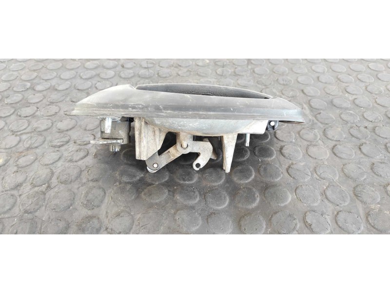 Recambio de maneta delantera izquierda para fiat ducato caja cerrado 30 (06.2006=>) 2.2 jtd cat referencia OEM IAM 233347  