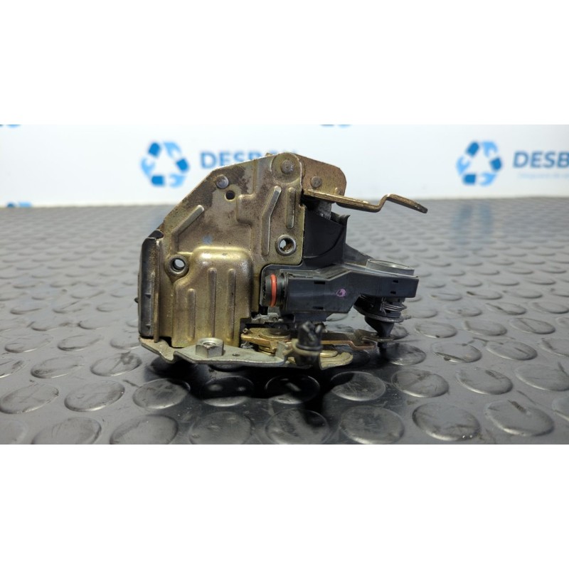 Recambio de cerradura puerta delantera derecha para mercedes-benz clase e (w124) berlina 3.0 referencia OEM IAM KIEKERT  