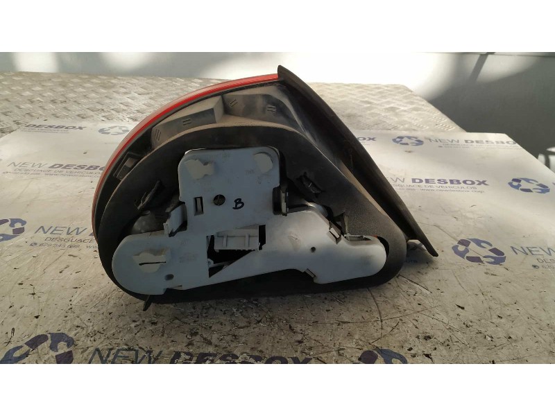 Recambio de piloto trasero derecho para jaguar s-type referencia OEM IAM 23675600  