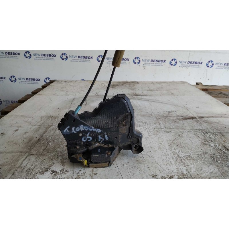 Recambio de cerradura puerta delantera izquierda para toyota corolla (e12) 2.0 d-4d linea luna berlina referencia OEM IAM 690401