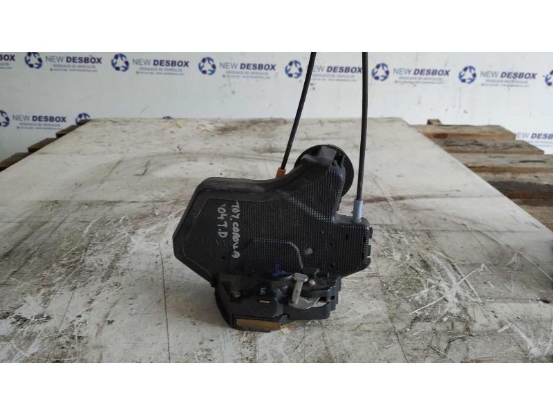 Recambio de cerradura puerta trasera derecha para toyota corolla (e12) 2.0 d-4d linea luna berlina referencia OEM IAM 6905012350