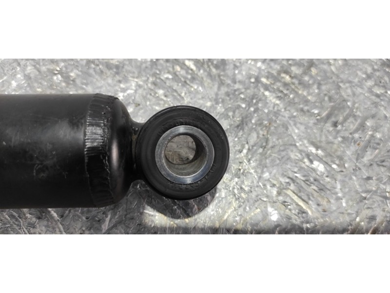 Recambio de juego amortiguadores traseros para nissan interstar mod. 04 (x70) 2.5 dci diesel cat referencia OEM IAM 814903005693