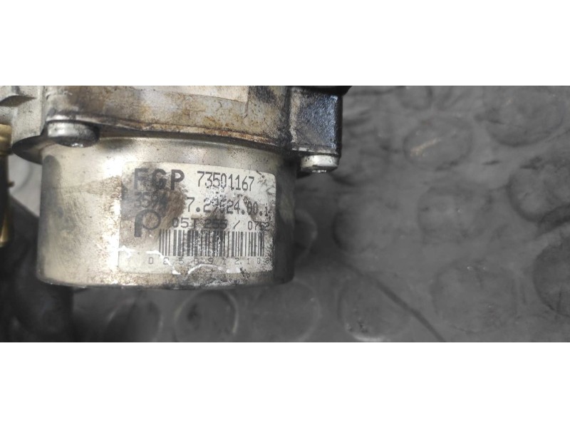 Recambio de depresor freno / bomba vacio para opel combo (corsa c) cargo referencia OEM IAM 73501167  