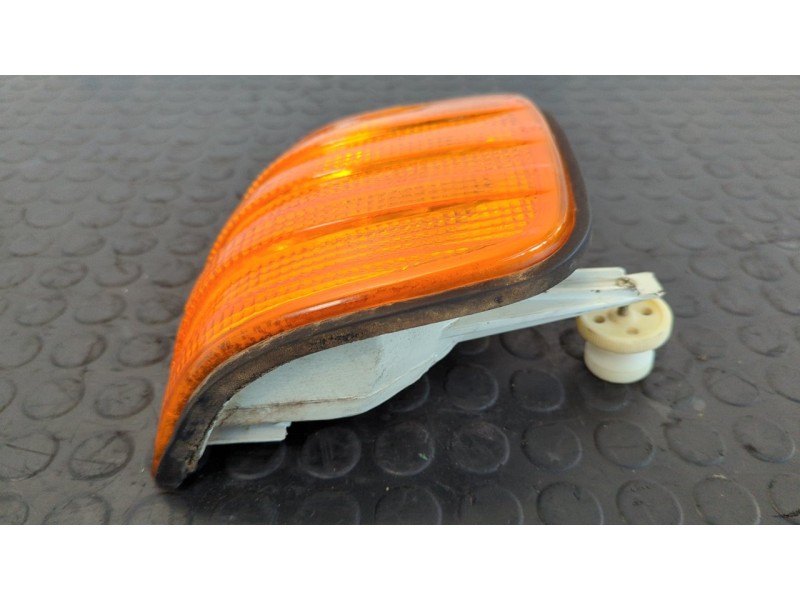 Recambio de piloto delantero izquierdo para mercedes-benz clase s (w126) berlina+coupe se 300 referencia OEM IAM 22365000S  