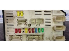 Recambio de caja reles / fusibles para renault megane iii berlina 5 p expression referencia OEM IAM    2