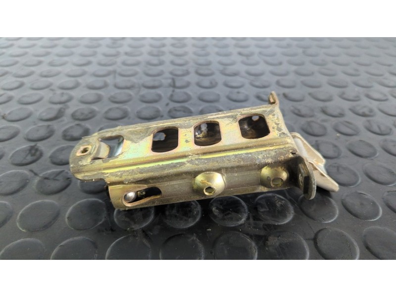 Recambio de retenedor puerta derecha para mercedes-benz clase e (w210) berlina diesel 2.7 cdi 20v cat referencia OEM IAM   