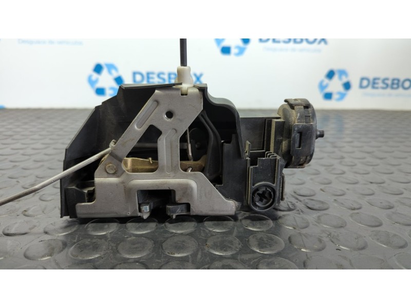 Recambio de cerradura puerta delantera izquierda para mercedes-benz clase a (w168) 140 (168.031) referencia OEM IAM A1687201935 