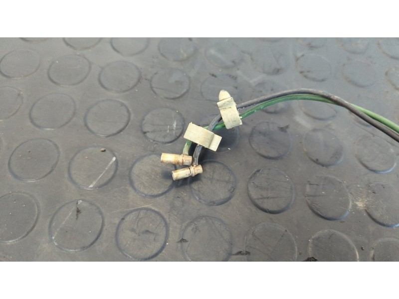 Recambio de elevalunas trasero izquierdo para mercedes-benz clase s (w126) berlina+coupe se 300 referencia OEM IAM 1267350111  