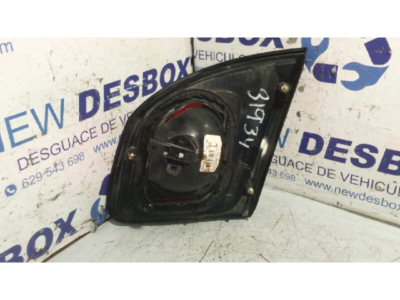 Recambio de piloto porton izquierdo para nissan primera berlina (p11) 1.6 16v cat referencia OEM IAM 89020318  