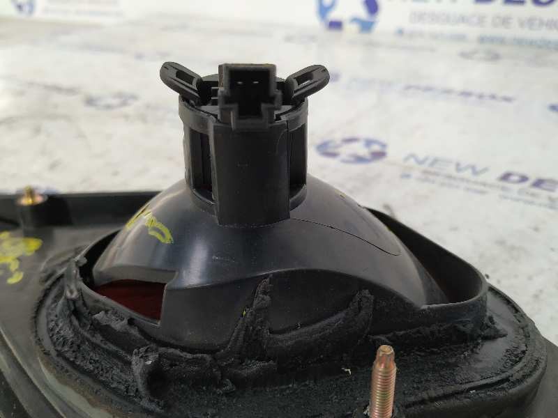 Recambio de piloto porton izquierdo para nissan primera berlina (p11) 1.6 16v cat referencia OEM IAM 89020318  