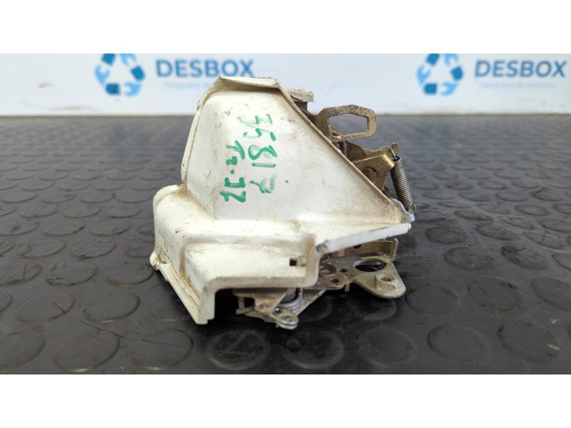 Recambio de cerradura puerta trasera izquierda para mercedes-benz clase s (w126) berlina+coupe se 300 referencia OEM IAM 1237330