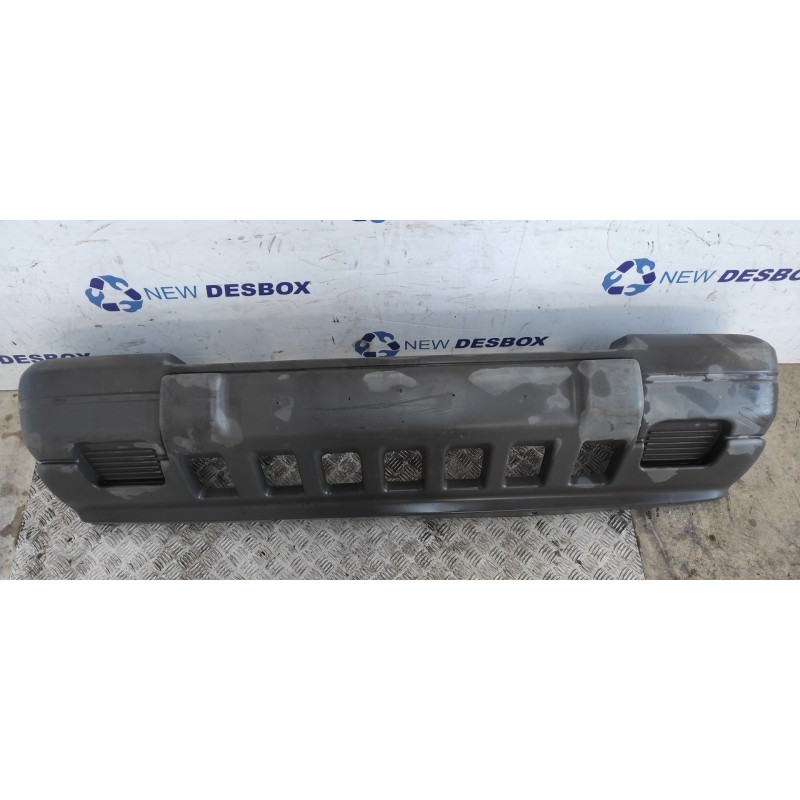 Recambio de paragolpes delantero para jeep cherokee (j) 2.5 basis referencia OEM IAM   