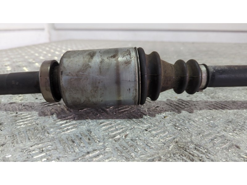 Recambio de transmision delantera derecha para nissan interstar mod. 04 (x70) 2.5 dci diesel cat referencia OEM IAM 7711135283  