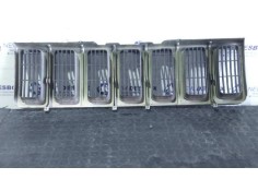 Recambio de rejilla delantera para jeep cherokee (j) 2.5 basis referencia OEM IAM 55055059   2