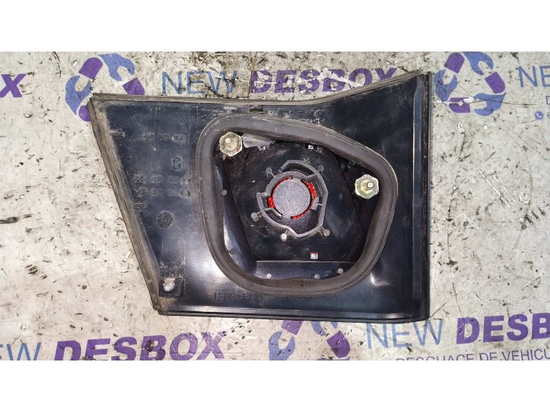 Recambio de piloto porton derecho para mitsubishi carisma berlina 4 (da0) 1.6 cat referencia OEM IAM 29200203  