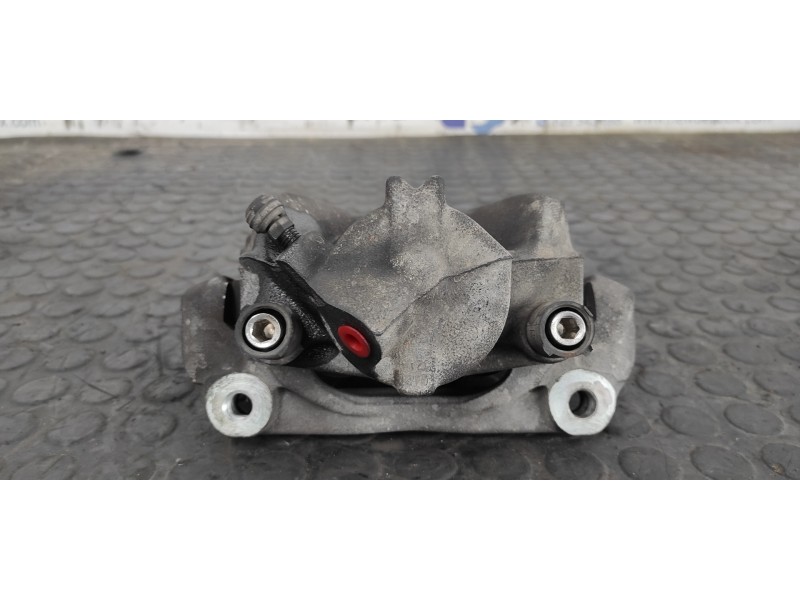 Recambio de pinza de freno delantera izquierda para renault megane iii berlina 5 p dynamique referencia OEM IAM 950  