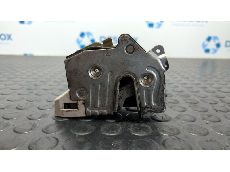 Recambio de cerradura puerta trasera derecha para mercedes-benz clase e (w124) berlina 3.0 referencia OEM IAM KIEKERT  