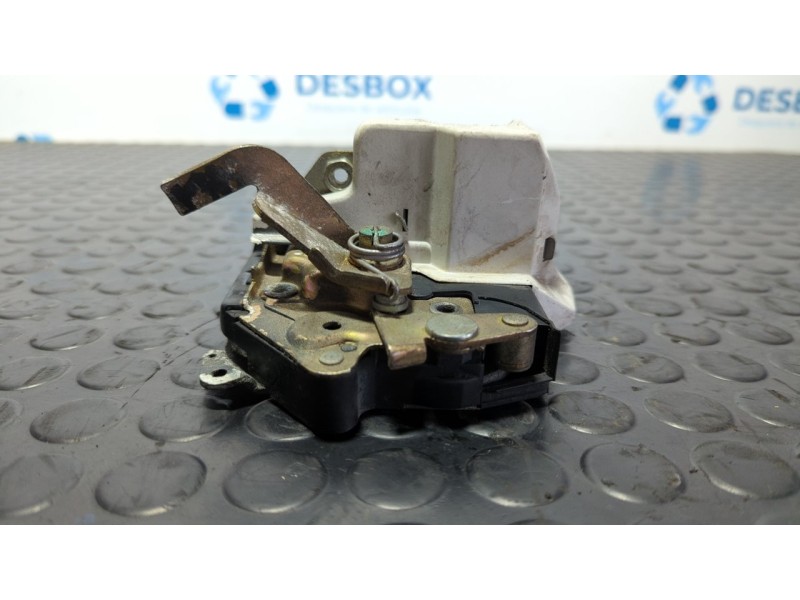 Recambio de cerradura puerta trasera izquierda para mercedes-benz clase e (w124) berlina 3.0 referencia OEM IAM KIEKERT  
