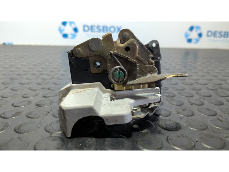 Recambio de cerradura puerta trasera izquierda para mercedes-benz clase e (w124) berlina 3.0 referencia OEM IAM KIEKERT  