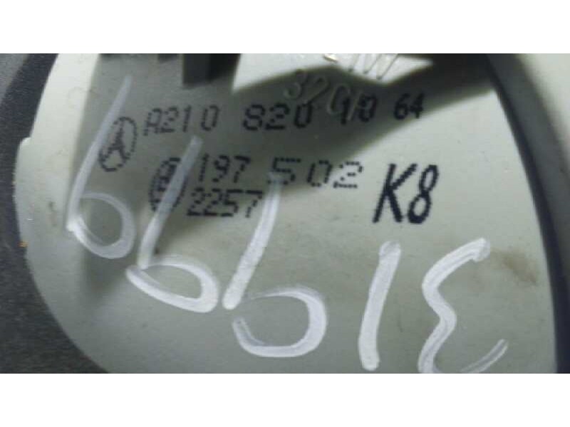 Recambio de piloto porton derecho para mercedes-benz clase e (w210) berlina 3.2 v6 18v cat referencia OEM IAM   