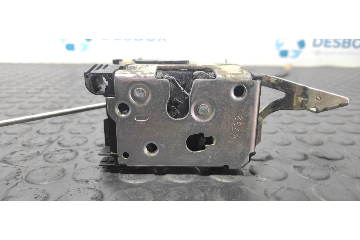 Recambio de cerradura puerta delantera derecha para citroen jumper caja abierta desde ´02 2.2 hdi cat referencia OEM IAM B792  