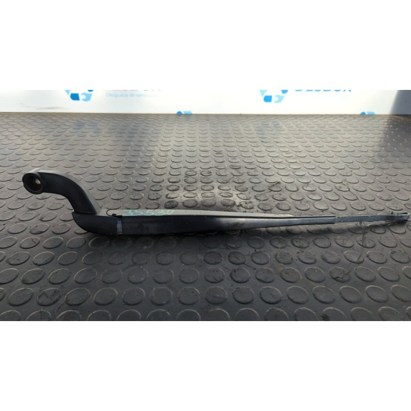 Recambio de brazo limpia delantero derecho para land rover range rover sport v8 td edition 60 yrs referencia OEM IAM 6H323405BA 