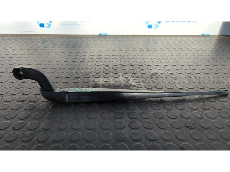 Recambio de brazo limpia delantero derecho para land rover range rover sport v8 td edition 60 yrs referencia OEM IAM 6H323405BA 