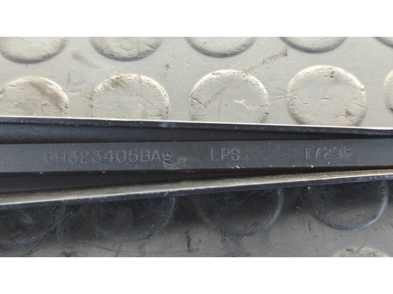 Recambio de brazo limpia delantero derecho para land rover range rover sport v8 td edition 60 yrs referencia OEM IAM 6H323405BA 