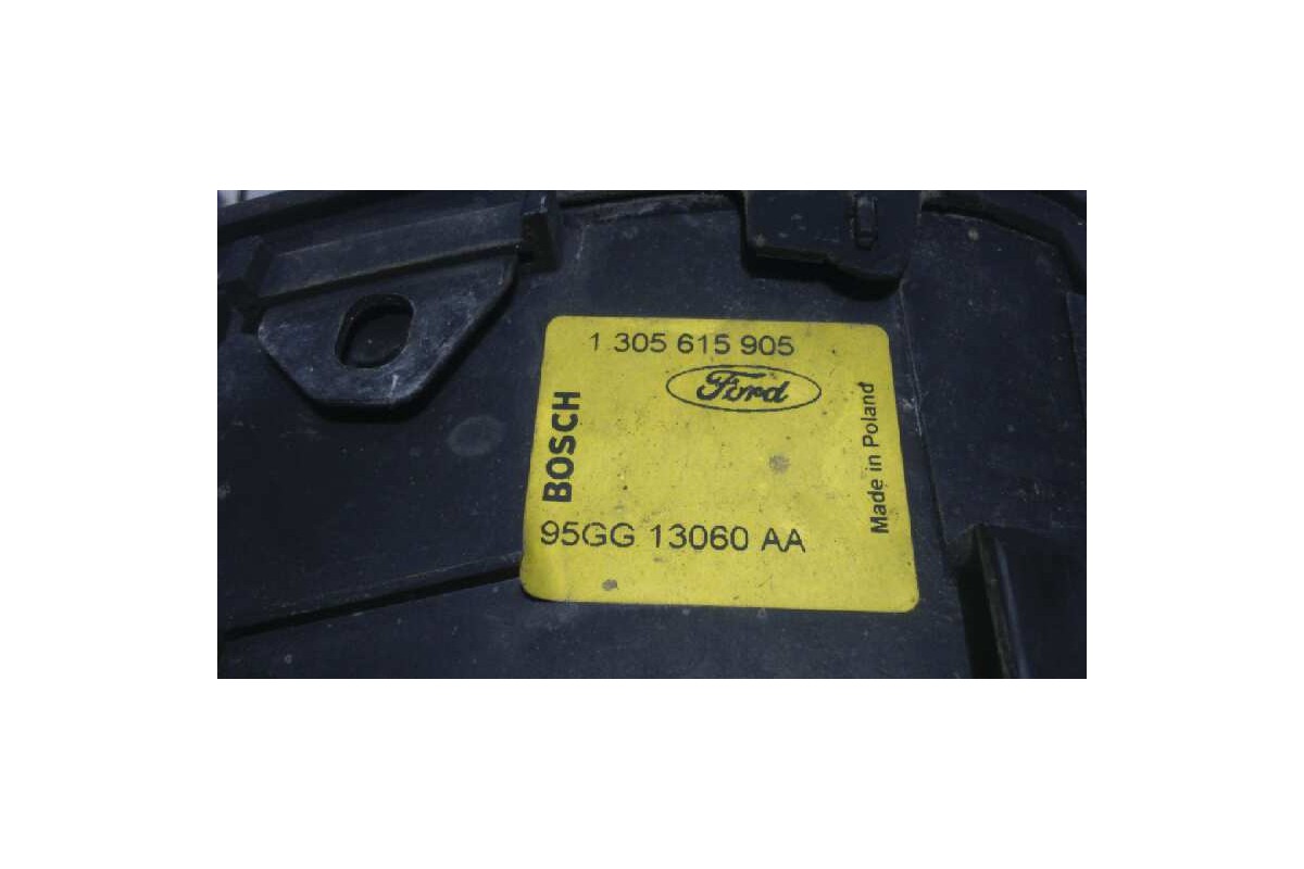 Recambio de faro derecho para ford scorpio berl./turnier 24v ghia berlina referencia OEM IAM 95GG13060AA  