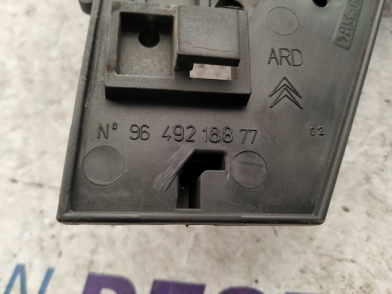 Recambio de maneta interior trasera derecha para citroen c5 berlina 2.2 hdi sx automático referencia OEM IAM 9649218877  