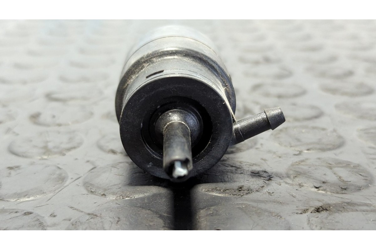 Recambio de bomba limpia para citroen jumper caja abierta, doble cabina (06.2006 =>) 33 l2 hdi 100 referencia OEM IAM B805  