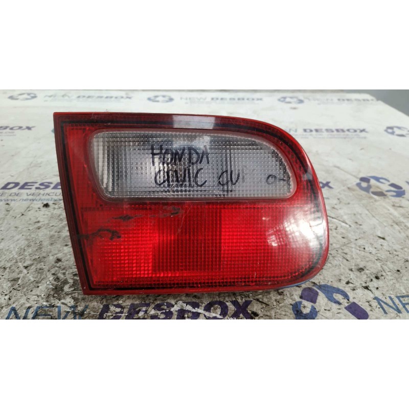Recambio de piloto porton izquierdo para honda civic berlina (eg/eh) 1.3 cat referencia OEM IAM 0431124L  