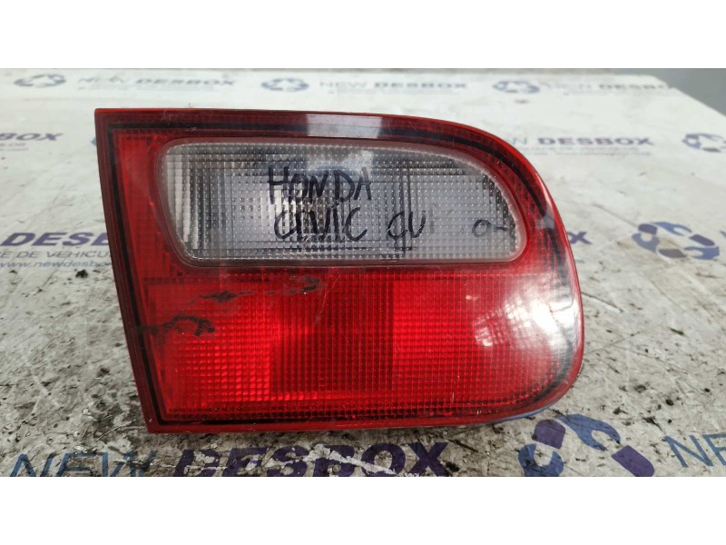 Recambio de piloto porton izquierdo para honda civic berlina (eg/eh) 1.3 cat referencia OEM IAM 0431124L  