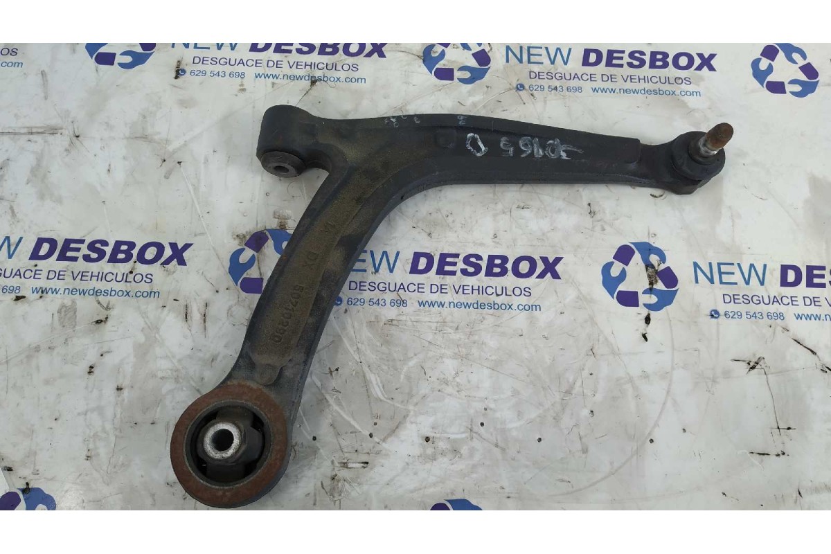 Recambio de brazo derecho inferior delantero para fiat 500 cabrio (150) color therapy referencia OEM IAM 50710290  